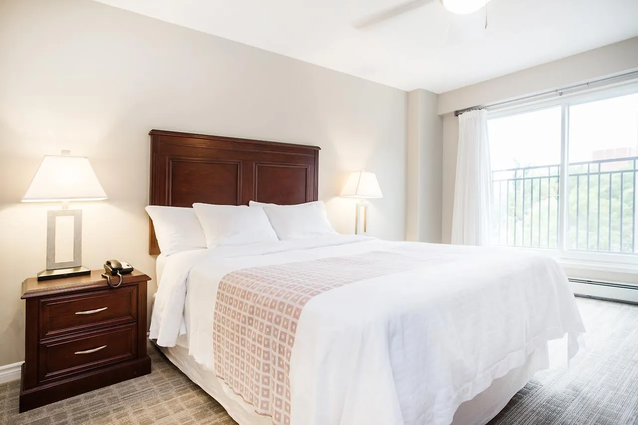 ***  Canterra Suites Hotel Edmonton Canada