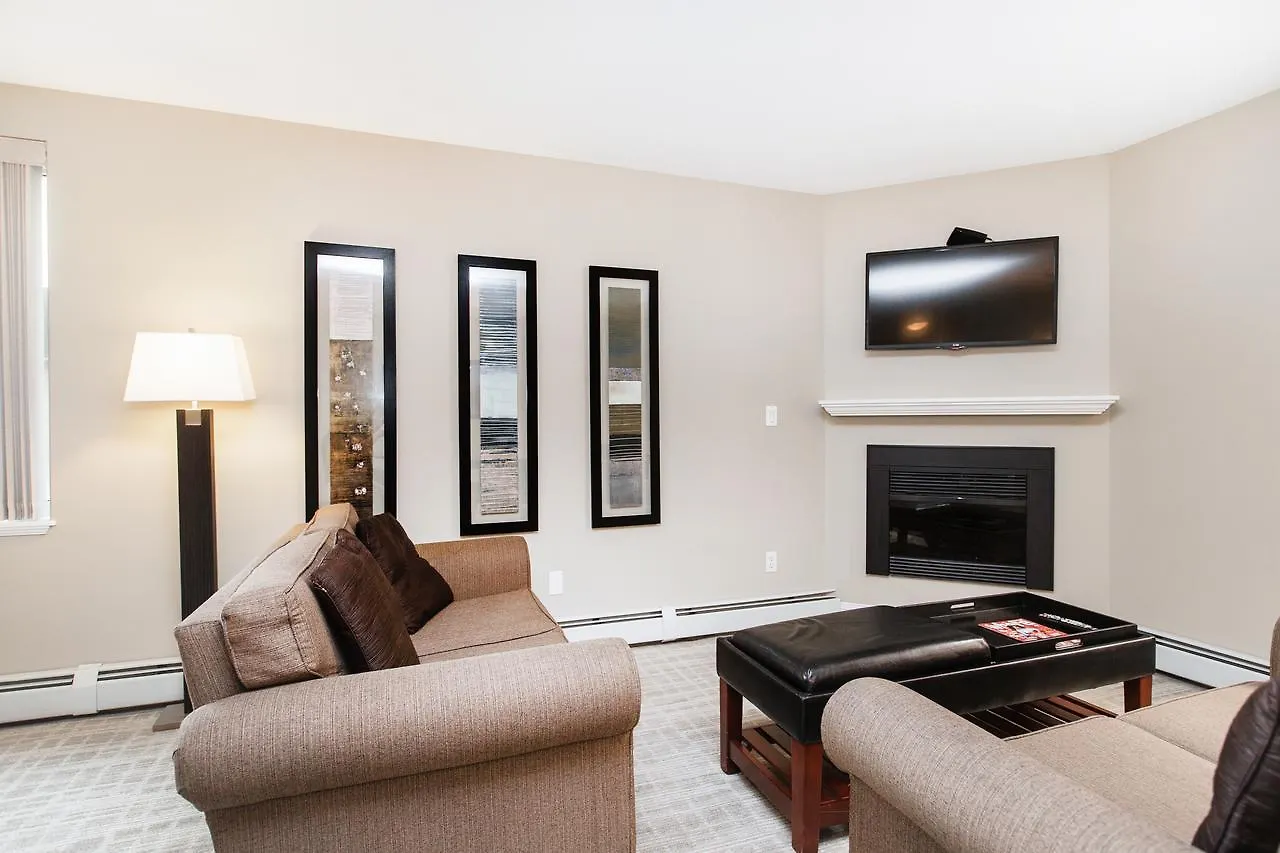 Canterra Suites Hotel Edmonton 3*,