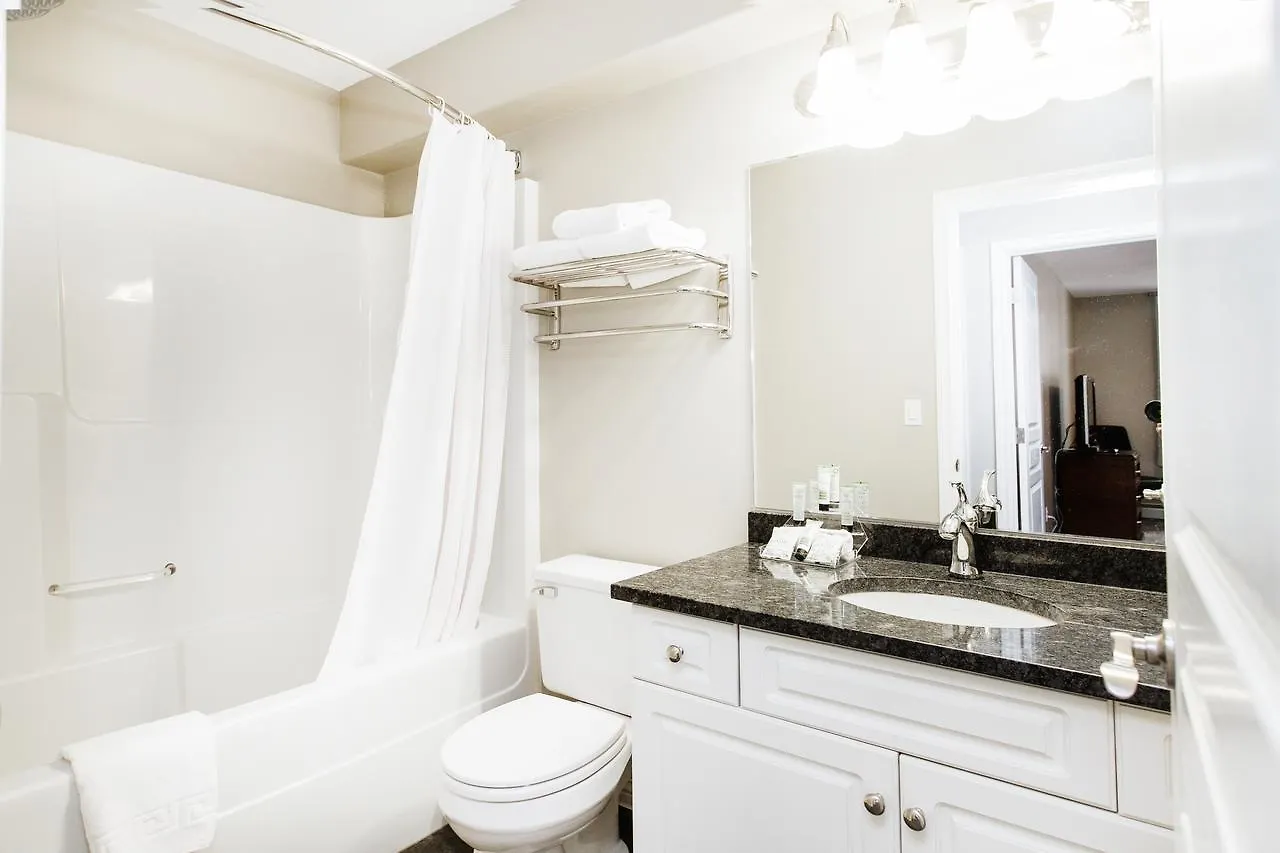 Canterra Suites Hotel Edmonton 3*,